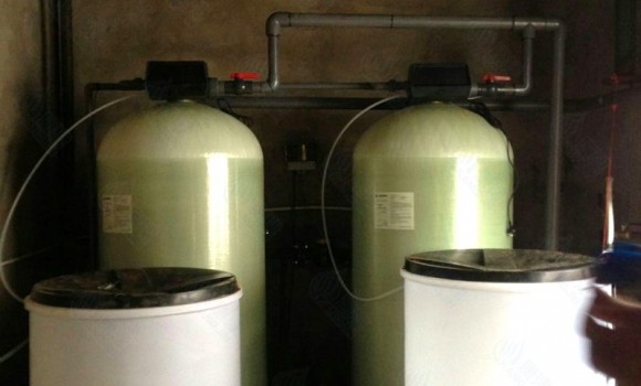 锅炉软水器,锅炉软化水装置,离子交换器,锅炉软化水设备10吨/每小时-918博天堂KJ-KF-E2-900（美国富莱克控制阀2850#6）