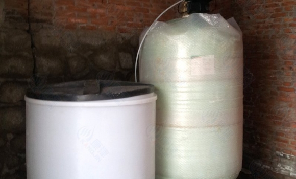 锅炉软水器,锅炉软化水装置,离子交换器,锅炉软化水设备20吨/每小时-918博天堂KF-KF-/E2-1000 单阀单罐（美国富莱克控制阀2900#7） 